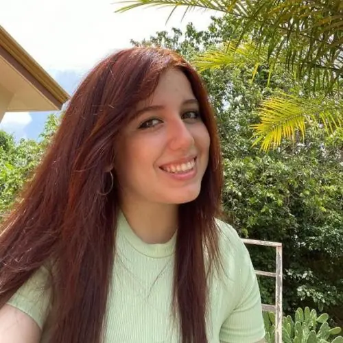 annedieharteee image 3